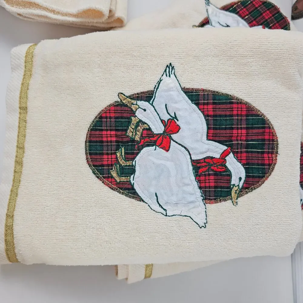 VTG 80s set Christmas goose bath towels linens plaid cottage grandma NWOT